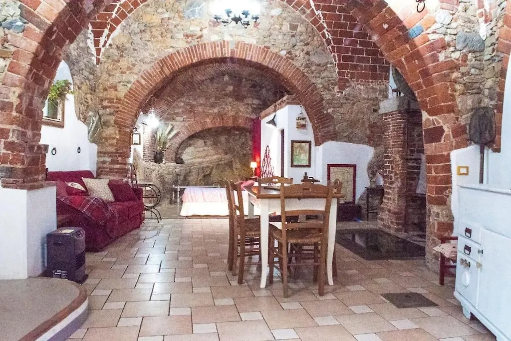 C\'Era Una Volta location